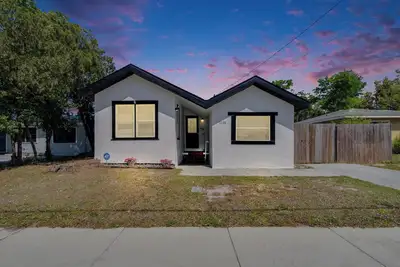 Image de Family Beach House / Large Yard - Pet Friendly
