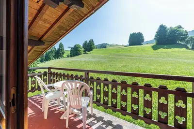Image de Studio '15 - La Marmotte' avec vue sur les montagnes, balcon et Wi-Fi