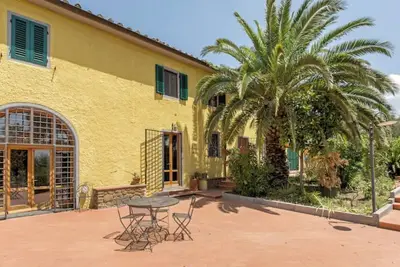 Image de Chambre 'Podere Rondinaio Camera Rondinaia' avec piscine partagée, jardin privé et Wi-Fi