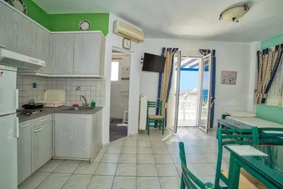Image de Appartement 'Zefiros - Aura Sea View' avec vue sur mer, Wi-Fi et climatisation