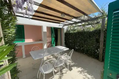 Image de Appartement 'Maritalia 1' avec terrasse privée, jardin privé et climatisation