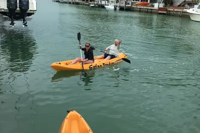 Image de Located in Marathon, Fl, in the heart of the Florida Keys. Seaside Escape!