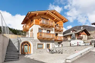 Image de Appartement 'Bait Dal Pa Livigno' avec Vue sur la Montagne, Terrasse Privée et Wi-Fi