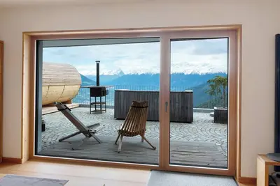 Image de Studio 'Röfen Oströfen' avec vue sur les montagnes, terrasse partagée et Wi-Fi