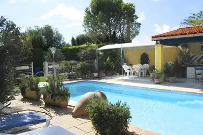 Image de Maison de vacances « Le Soleillant Havre de Paix » avec piscine partagée, Wi-Fi et climatisation