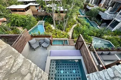 Image de Jungle Luxury Romantic, Beach Club, private pool.