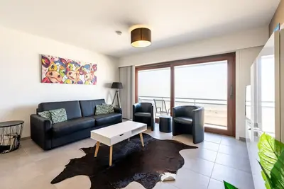 Image de Appartement côtier près de la jetée et du casino