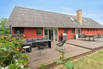 Image de Scenic area close to forest golf and beach