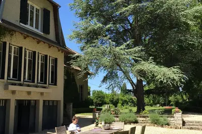 Image de Loft d’artiste en bord de Seine, face au Château Gaillard, grand parc+ roseraie
