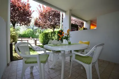 Image de Détendez-vous au bord de la piscine dans cette maison de vacances