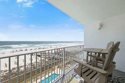 Image de Gulf-Front Gem Is A Perfect Vacay Hideaway! !