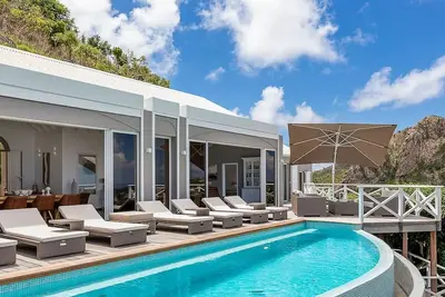 Modern Island Living With Heated Pool