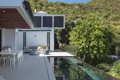 Image de Bright Home With Private Heated Pool