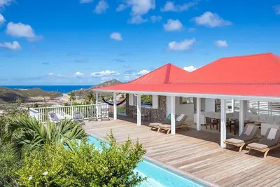 Image de Oceanview Villa With Two Private Pools