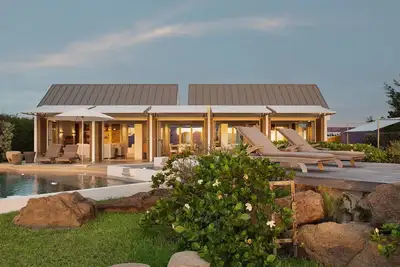 Image de Oceanfront Sunset Retreat With Heated Pool