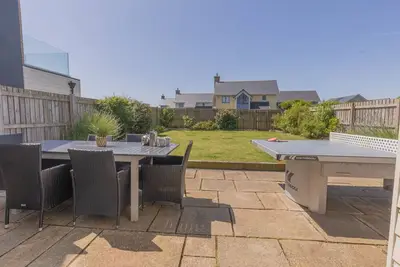 Image de Sunset View - North East Escapes