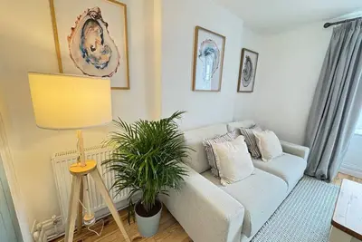 Image de Tree Hill Cottage – Sleeps 4 | Stratton, Bude