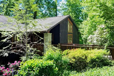 Image de All-Season Mountain Retreat with Resort Access