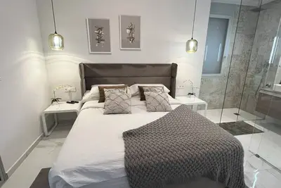 Image de Elegant functional villa with saltwater pool