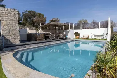 Image de 06 Bl - Superbe villa contemporaine vue mer