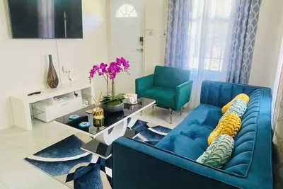 Ohbb'S Coastal Getaway 2-bedroom house with stunning ocean views