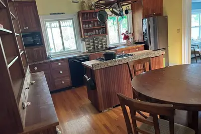 Image de 2-bedroom sleeps 6 apartment in Fair Haven Ac Screen Porch - Food, Music, Beach