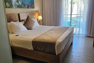 Image de Lifestyle Tropical Beach Resort Jr. Suite: All-inclusive fee extra pd to resort