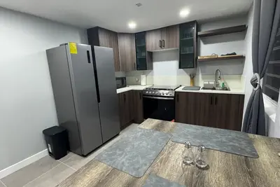 Image de 2-bedroom apartment in charming Sint Maarten with WiFi, Ac