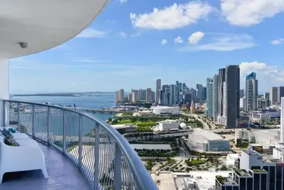 Image de Bayside | Spacious | Gym+View | 10 min Wynwood
