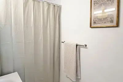 Luxury Condo Over Looking Manhattan