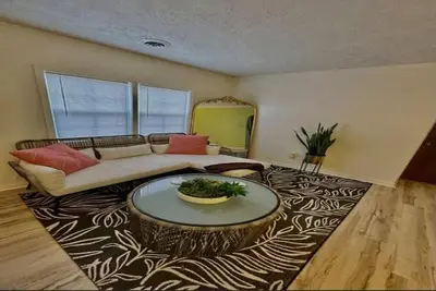 Image de Cozy Clean Convenient Casita