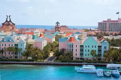 Image de Charming 2-bedroom apartment with Ac, and lots of amenities in Paradise Island