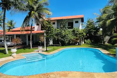Image de Spacious hip house located only 5 min walk to the beach