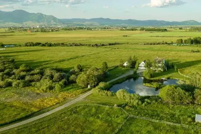 Image de Bozeman Farmhouse Cottage