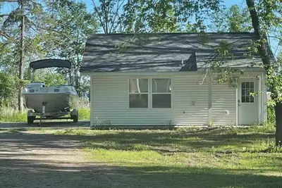 Image de Cozy 5-Star Cabin on Bald Eagle Lake - Very Serene and Peaceful.