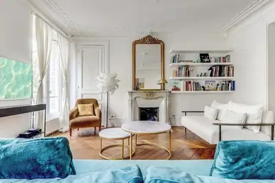 Image de The Lady in Red - Romantique by Mon Petit Faré