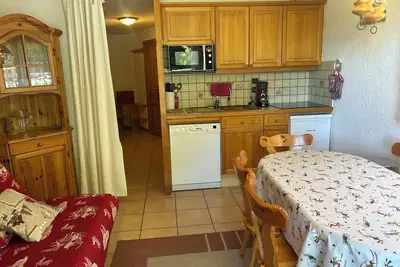 Image de Appartement à la montagne, centre ville proche stations et base de loisirs.