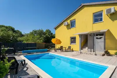 Image de Joli appartement avec piscine, climatisation, Wifi, Tv, balcon, animaux admis, vue panoramique