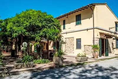 Image de Belle maison de vacances privée avec bain à remous, Wifi, climatisation, Tv et parking