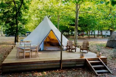 Image de Camping - ccbbgag - Deux Chambres, Couchages 4