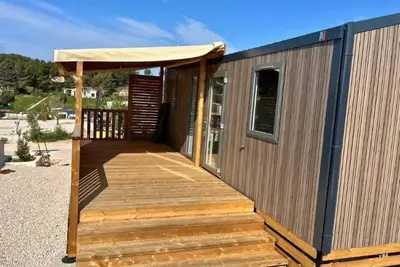 Image de Camping 3 étoiles - Piscine  - ccbbgbg