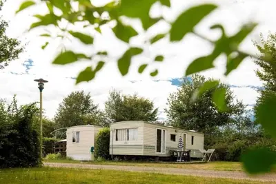Image de Camping 4 étoiles - Piscine - ccbbghg