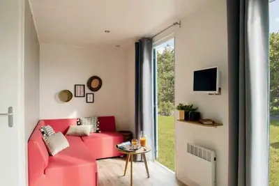 Image de ZEcamping 3* toboggans chiens acceptés animations locatif Tv clim 31m2