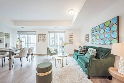 Image de Modern 2Beds TownHome Toronto - 5MINs to Seneca College & Fairview Mall