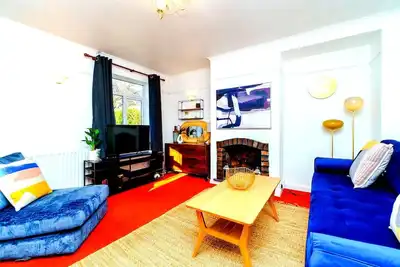 Image de Spacious 4-Bed Home! WiFi! Parking Great Location