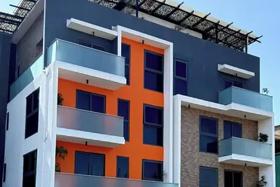 Image de Luxury 2br Apartment in Cantonments - Pool, Gym, Rooftop Lounge Access
