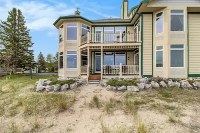 Lake Michigan Walkout Condo, One-Level Easy Access