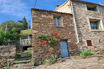 Image de maison de hameau cévenol