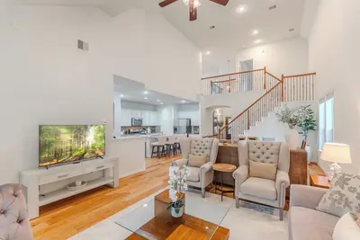 Image de Mid-Forest 5br Getaway, huge Backyard & Bbq Grill in The Woodlands, Tx