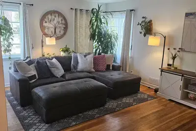 Image de Charming 3-bedroom house tucked into the heart of Spokane's South Hill.